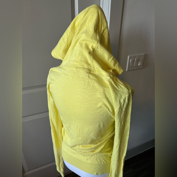 Canary bright yellow hoodie - Picture 9 of 11